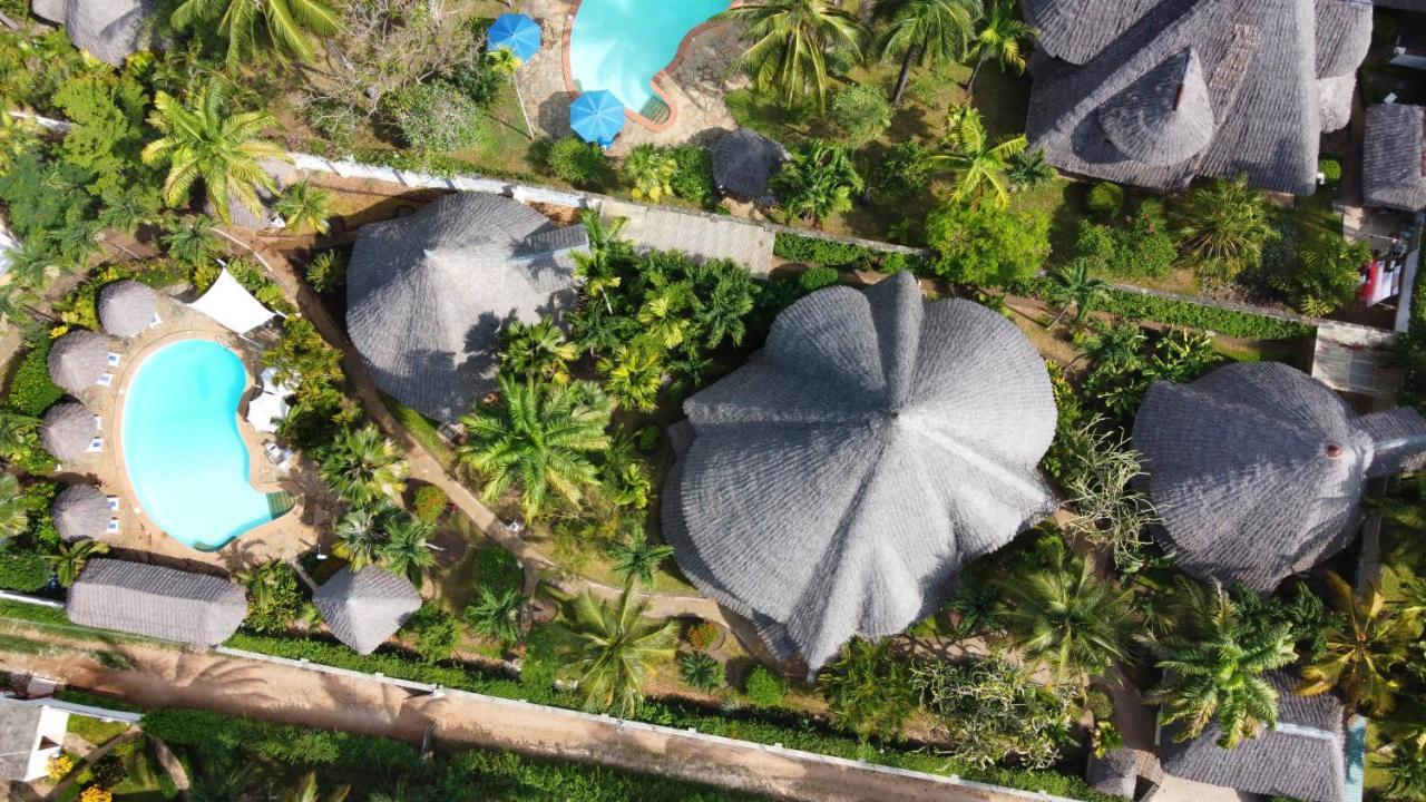Aestus Villas Resort Diani Beach Esterno foto