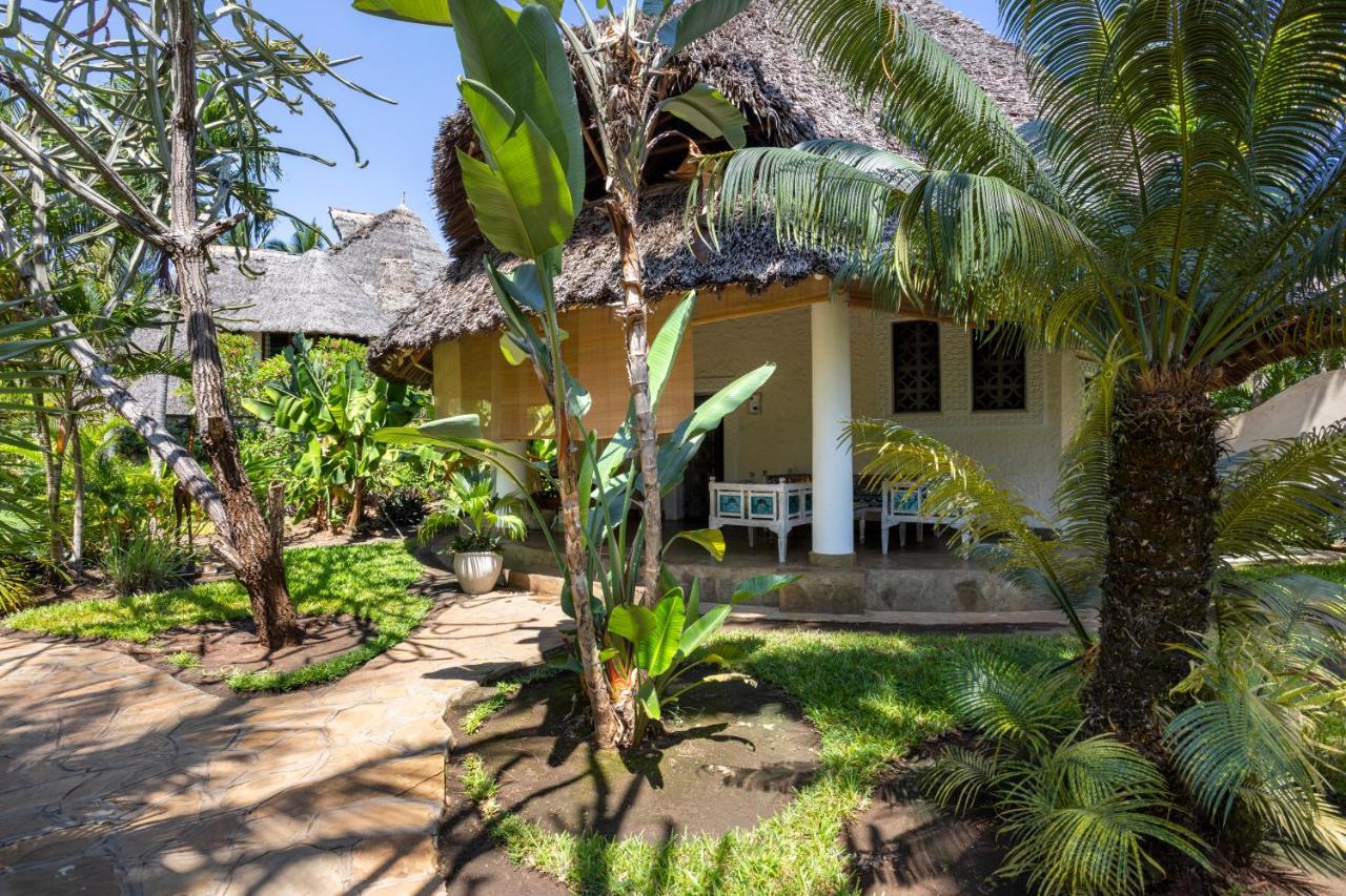 Aestus Villas Resort Diani Beach Esterno foto